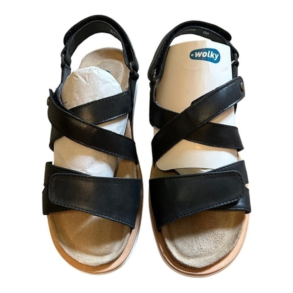 Wolky -Women's Sunstone leather Sandals in black - Picture 3 of 16